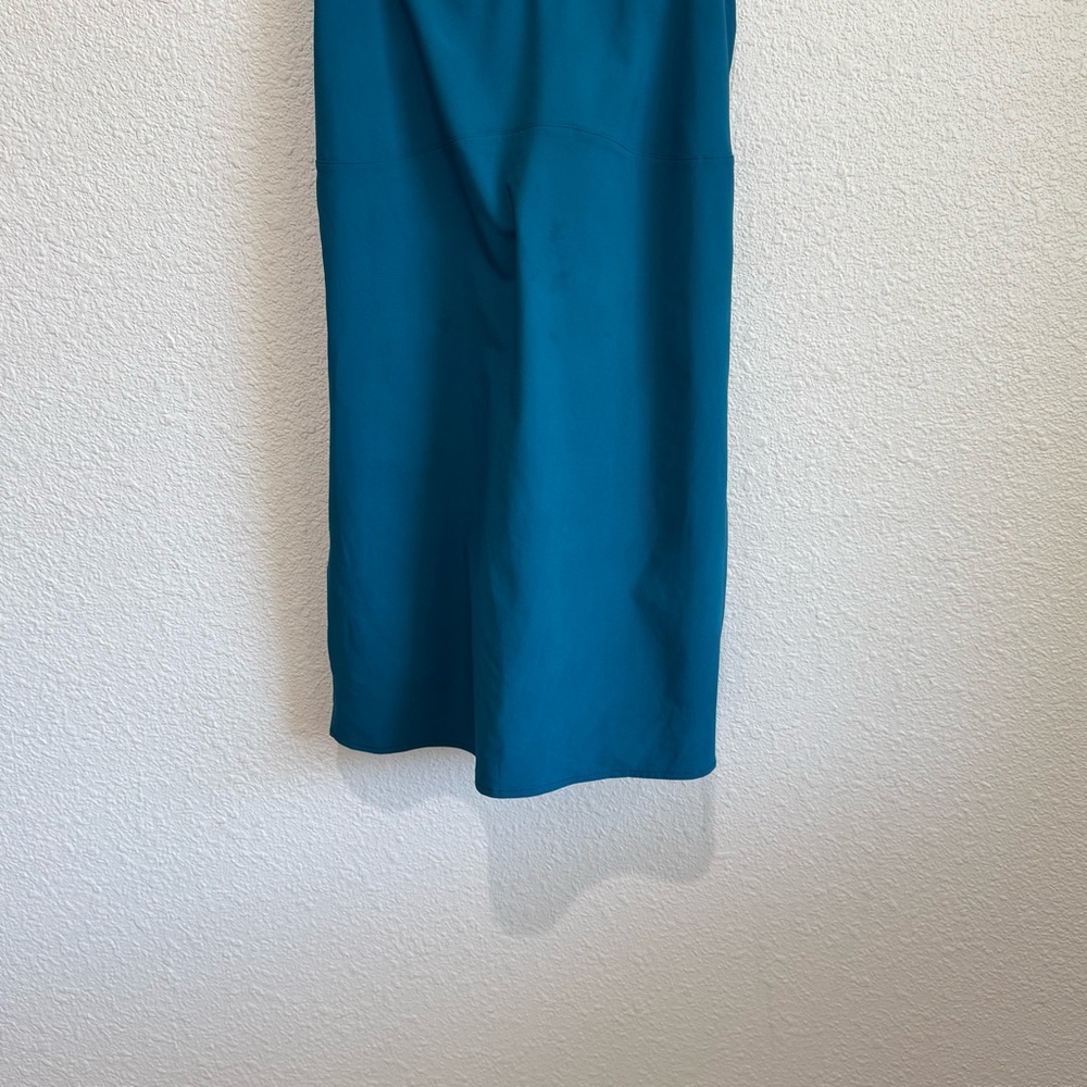 The North Face Blue Arque Hike Dress M Activewear Athleisure Outdoor Camping - Picture 9 of 9
